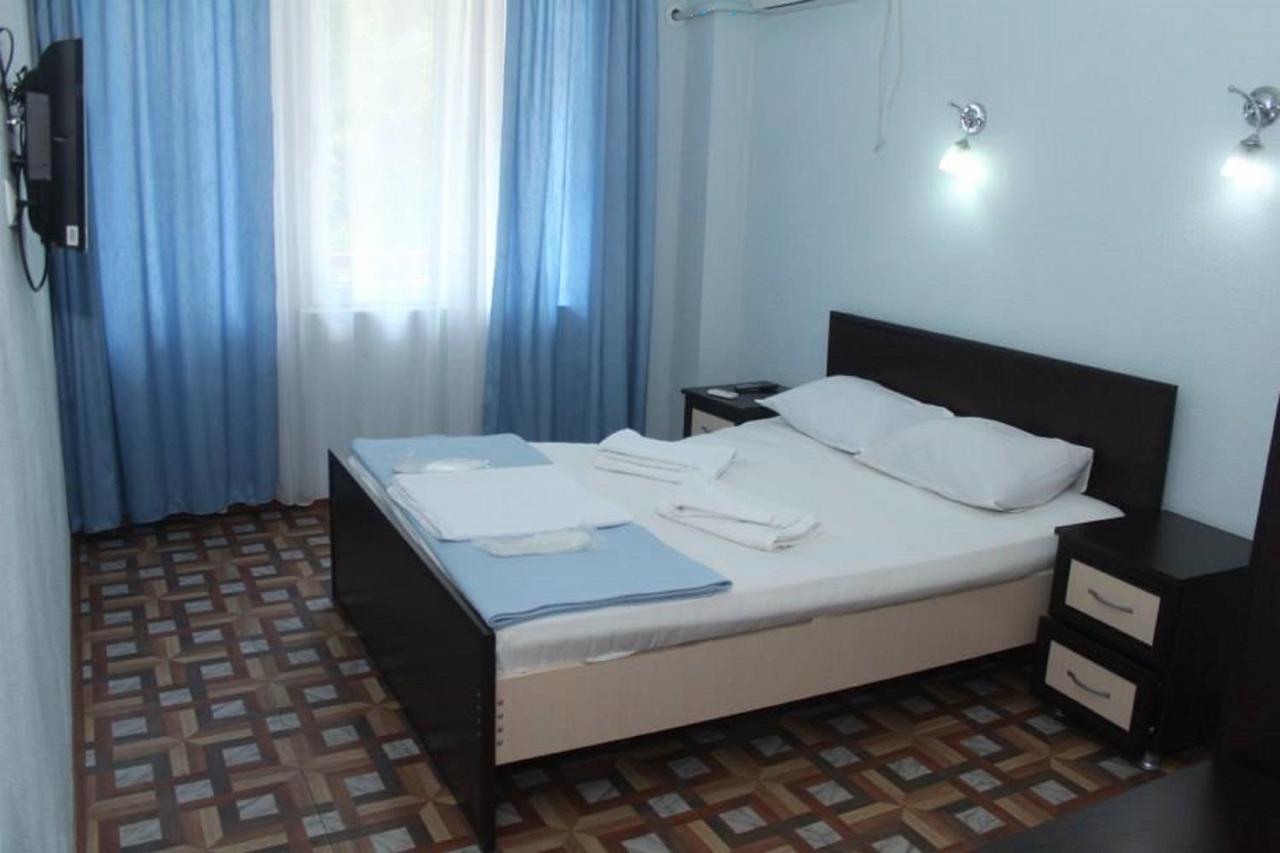 Hulus Hotel มาคินจอรี ภายนอก รูปภาพ